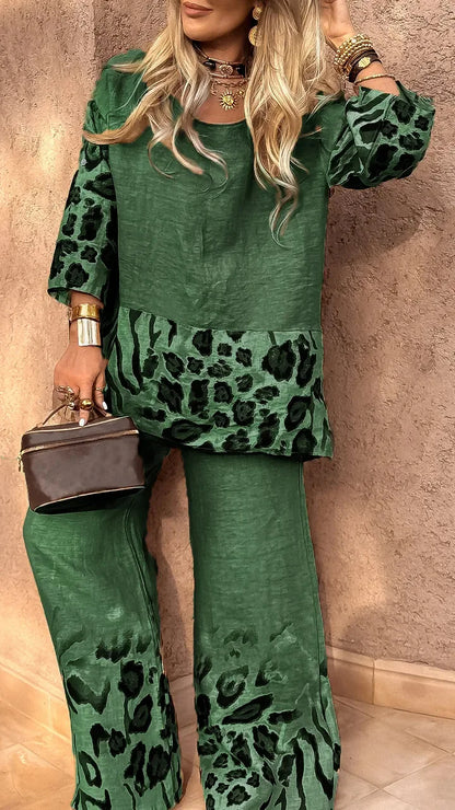 Women's Loose Fitting Set With Leopard Print Details